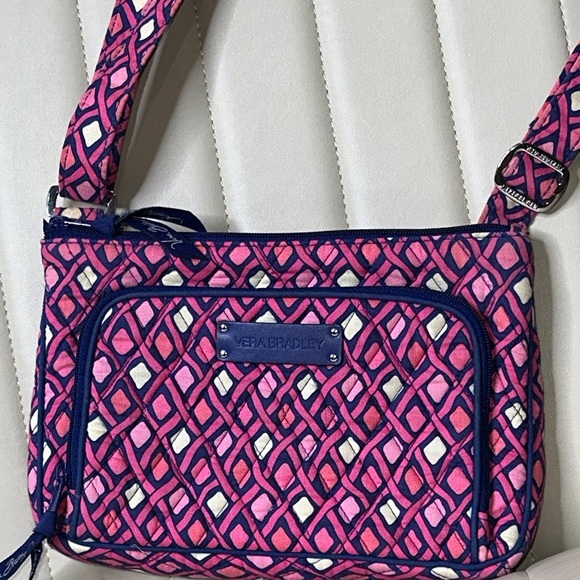 Vera Bradley Katalina Pink Diamonds Breast Cancer Bag Iconic Little Hipster EUC - Picture 1 of 12